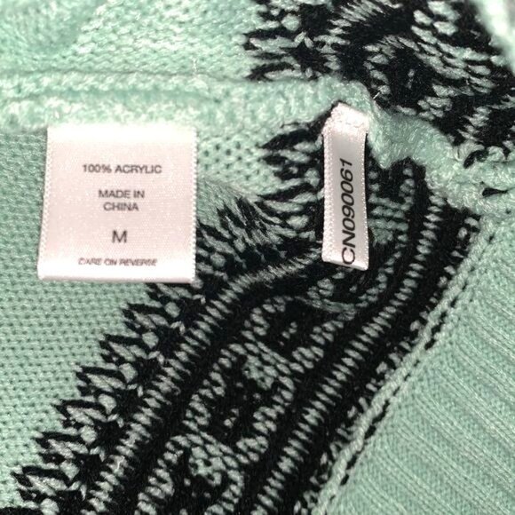 New York & Company Mint Green Sweater With Black Geometric Print V-Neck 3/4 Slee - Picture 4 of 8